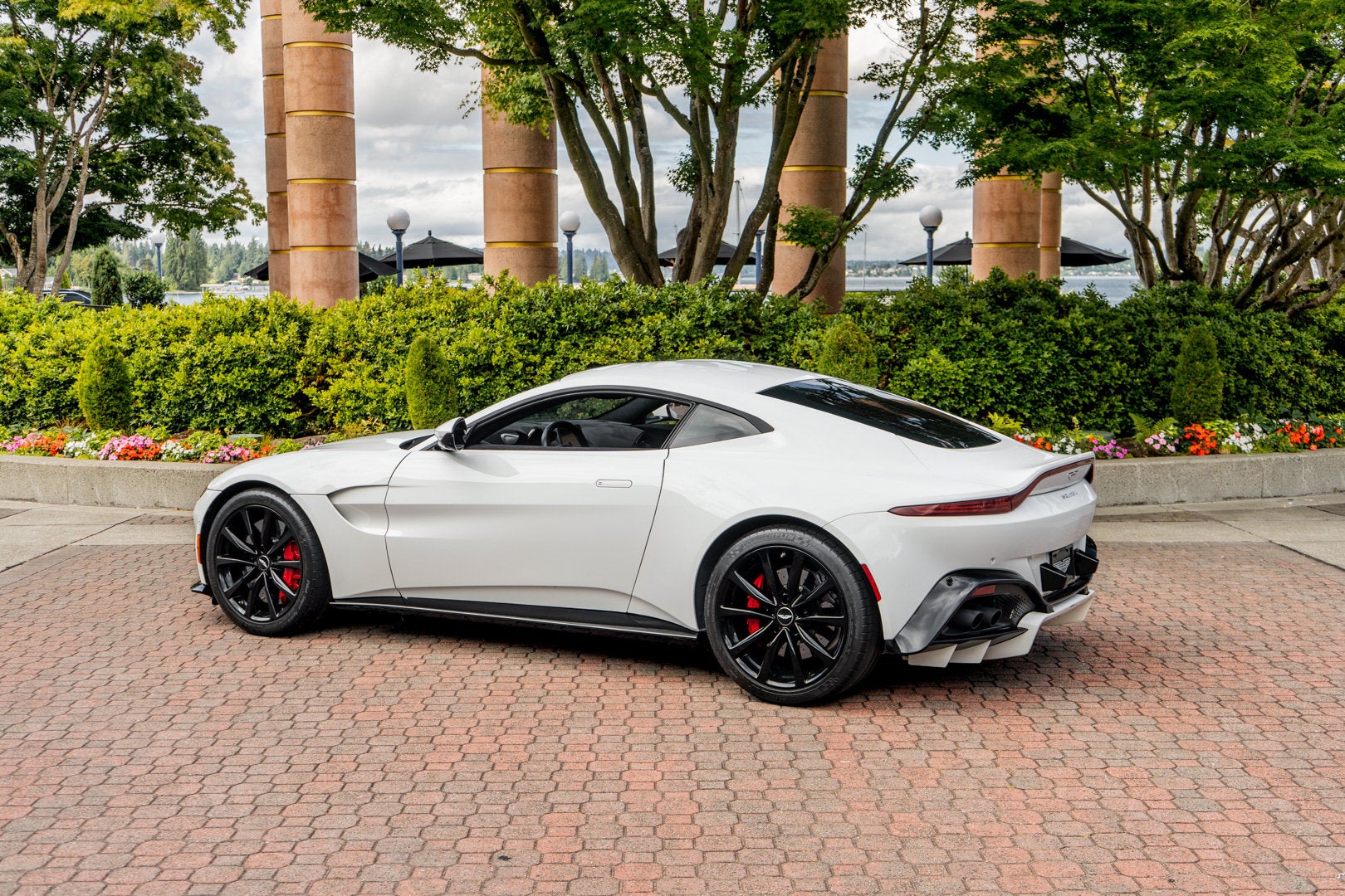 aston martin vantage 2020 SCFSMGAW6LGN04025 image aston martin vantage 2020 SCFSMGAW6LGN04025 image